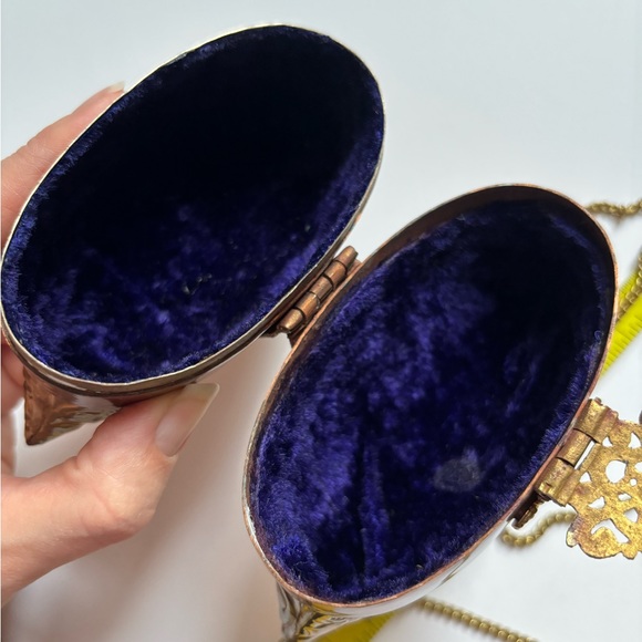 Vintage Metal Micro Bag - Picture 5 of 5